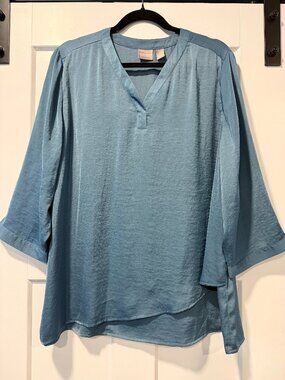 Chico's Light Blue V-Neck Tunic Blouse